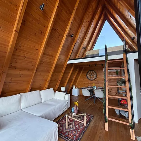 营地 Kroi 地拉那